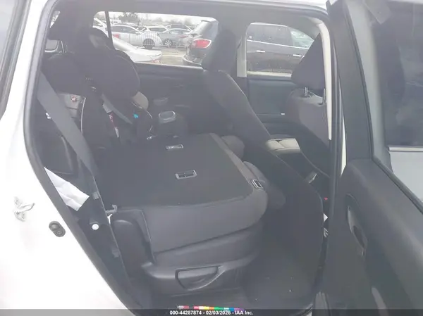 5TDCZRAH3MS527450 2021 TOYOTA HIGHLANDER - Image 8