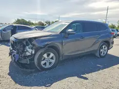 5TDCZRAH3NS093256 2022 TOYOTA HIGHLANDER