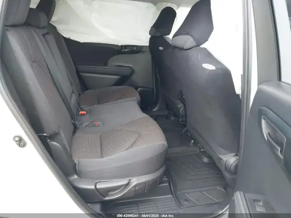 5TDCZRAH3NS546761 2022 TOYOTA HIGHLANDER - Image 8