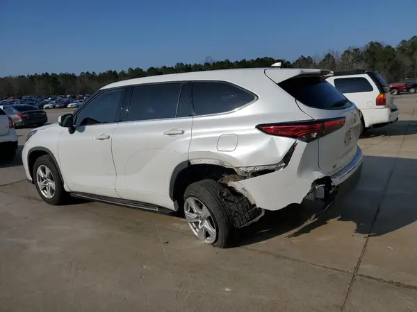 5TDCZRAH3NS550616 2022 TOYOTA HIGHLANDER - Image 2