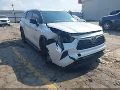 5TDCZRAH3NS551099 2022 TOYOTA HIGHLANDER