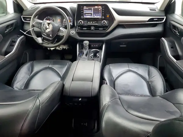 5TDCZRAH4LS503057 2020 TOYOTA HIGHLANDER - Image 8