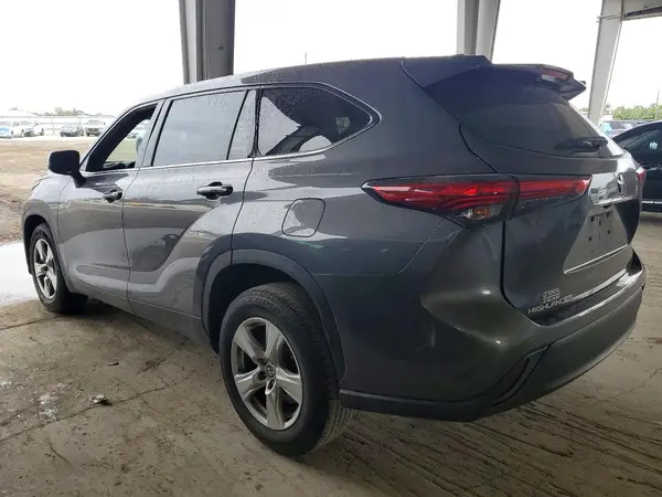 5TDCZRAH4MS070230 2021 TOYOTA HIGHLANDER - Image 2