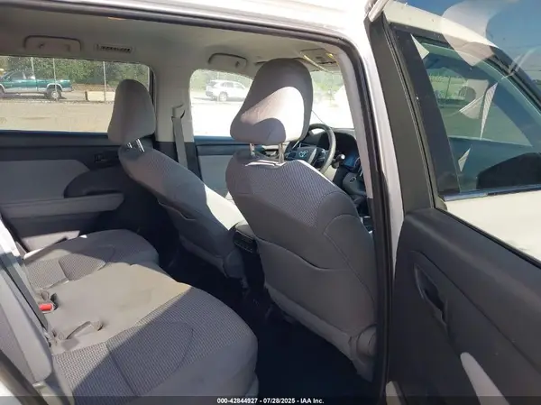 5TDCZRAH4MS074696 2021 TOYOTA HIGHLANDER - Image 8