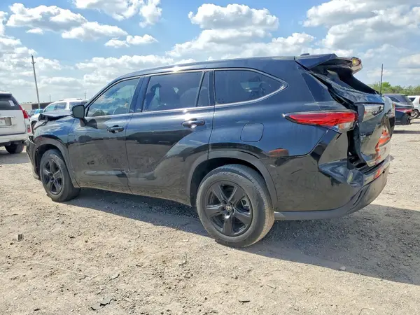 5TDCZRAH4NS553427 2022 TOYOTA HIGHLANDER - Image 2