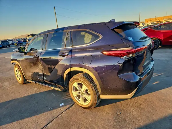 5TDCZRAH5LS510342 2020 TOYOTA HIGHLANDER - Image 2