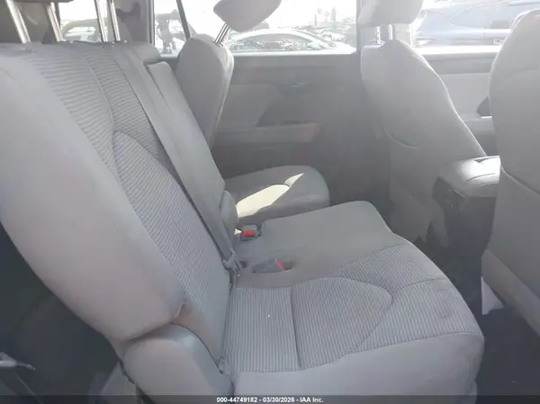 5TDCZRAH6LS501374 2020 TOYOTA HIGHLANDER - Image 8