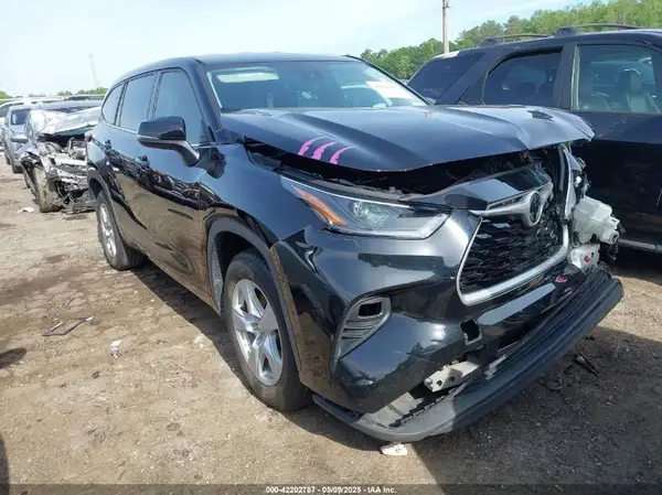 5TDCZRAH6MS033499 2021 TOYOTA HIGHLANDER - Image 1
