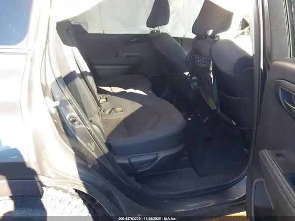 5TDCZRAH7LS009761 2020 TOYOTA HIGHLANDER - Image 8