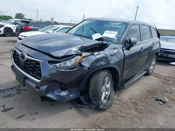 5TDCZRAH7LS511721 2020 TOYOTA HIGHLANDER - Image 2