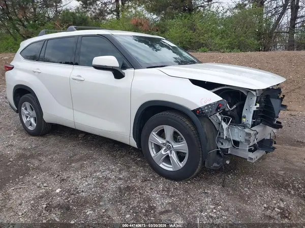 5TDCZRAH7MS078452 2021 TOYOTA HIGHLANDER - Image 1