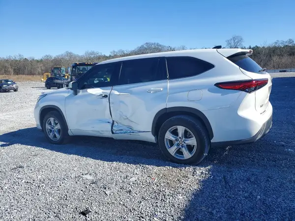 5TDCZRAH7NS556872 2022 TOYOTA HIGHLANDER - Image 2