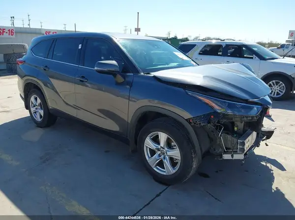 5TDCZRAH7NS560002 2022 TOYOTA HIGHLANDER - Image 1