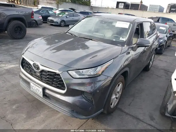 5TDCZRAH8LS508729 2020 TOYOTA HIGHLANDER - Image 2
