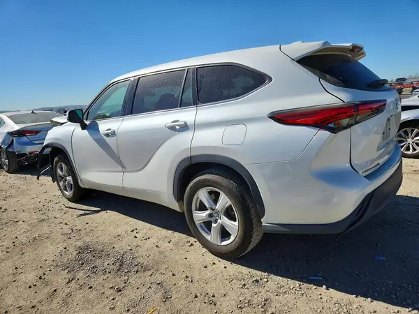 5TDCZRAH8MS038686 2021 TOYOTA HIGHLANDER - Image 2