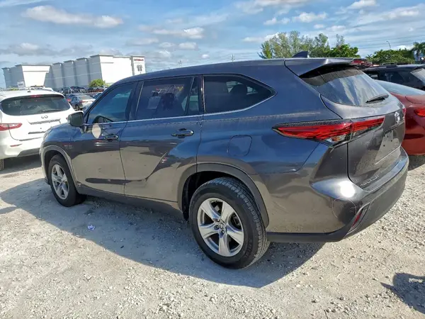 5TDCZRAH8MS051065 2021 TOYOTA HIGHLANDER - Image 2