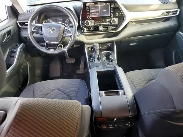 5TDCZRAH8MS085555 2021 TOYOTA HIGHLANDER - Image 8