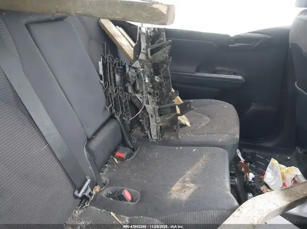 5TDCZRAH8MS536015 2021 TOYOTA HIGHLANDER - Image 8