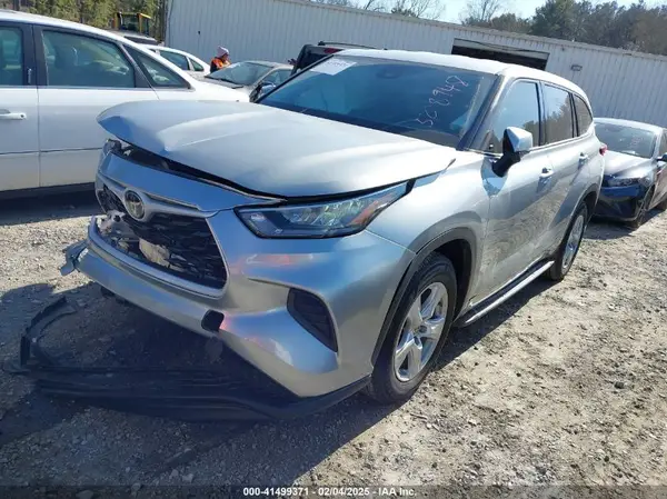 5TDCZRAH9LS508948 2020 TOYOTA HIGHLANDER - Image 2
