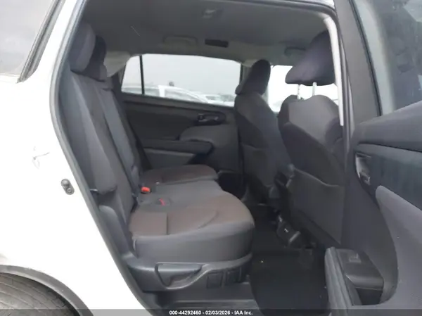 5TDCZRAH9MS521880 2021 TOYOTA HIGHLANDER - Image 8