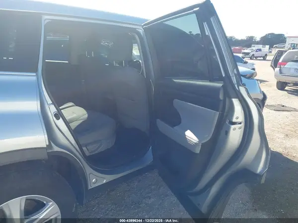 5TDCZRAHXMS061130 2021 TOYOTA HIGHLANDER - Image 8