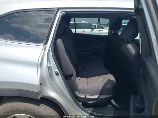 5TDCZRAHXNS099393 2022 TOYOTA HIGHLANDER - Image 8
