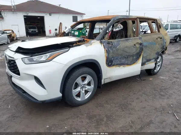 5TDCZRBH1LS518520 2020 TOYOTA HIGHLANDER - Image 2