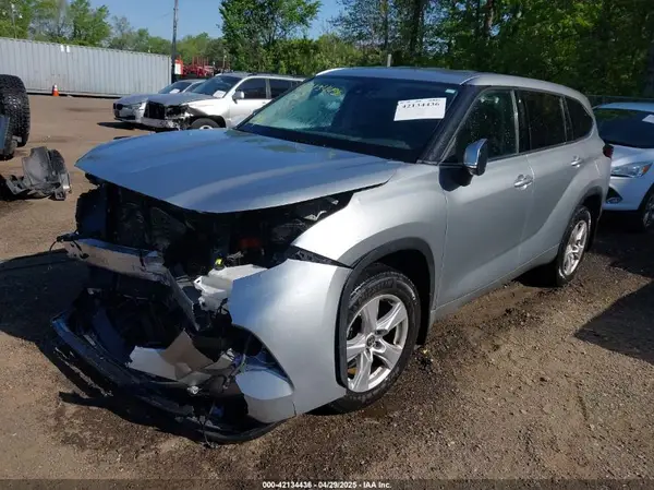 5TDCZRBH1MS125621 2021 TOYOTA HIGHLANDER - Image 2