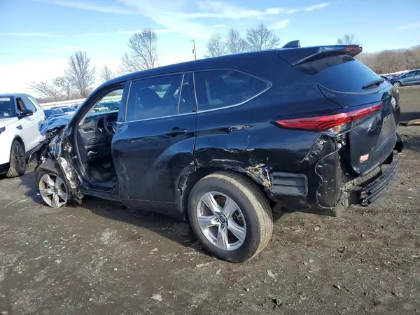 5TDCZRBH1NS231018 2022 TOYOTA HIGHLANDER - Image 2