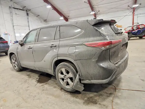 5TDCZRBH2MS526496 2021 TOYOTA HIGHLANDER - Image 2