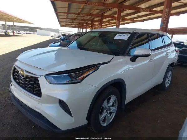 5TDCZRBH2MS537417 2021 TOYOTA HIGHLANDER - Image 2
