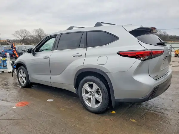 5TDCZRBH3LS501881 2020 TOYOTA HIGHLANDER - Image 2