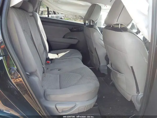 5TDCZRBH3MS058455 2021 TOYOTA HIGHLANDER - Image 8