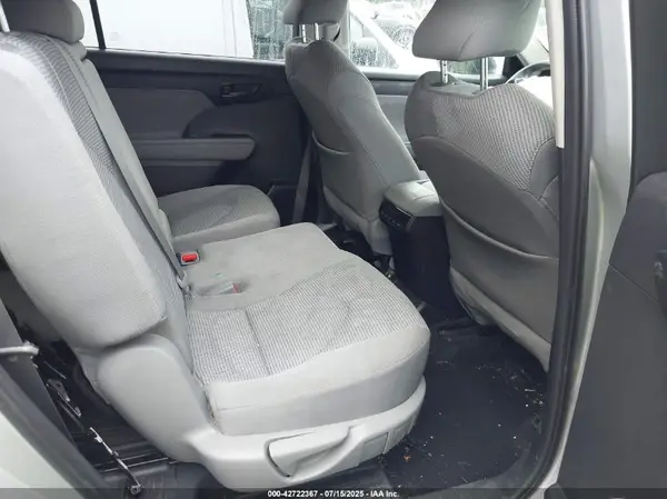 5TDCZRBH5MS559105 2021 TOYOTA HIGHLANDER - Image 8