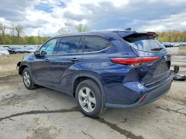5TDCZRBH5NS166884 2022 TOYOTA HIGHLANDER - Image 2