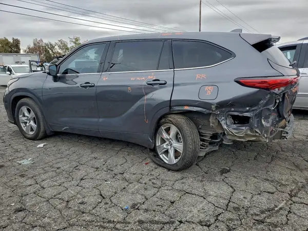5TDCZRBH6LS509389 2020 TOYOTA HIGHLANDER - Image 2