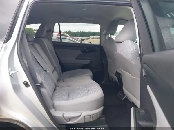 5TDCZRBH7MS541625 2021 TOYOTA HIGHLANDER - Image 8