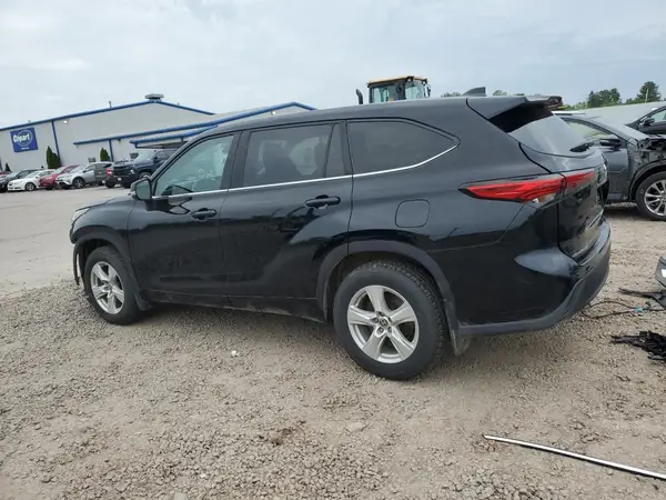 5TDCZRBH7NS180589 2022 TOYOTA HIGHLANDER - Image 2