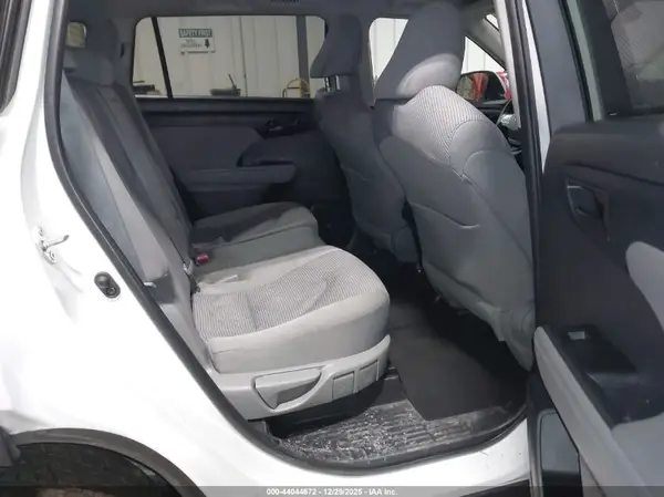 5TDCZRBH7NS582600 2022 TOYOTA HIGHLANDER - Image 8