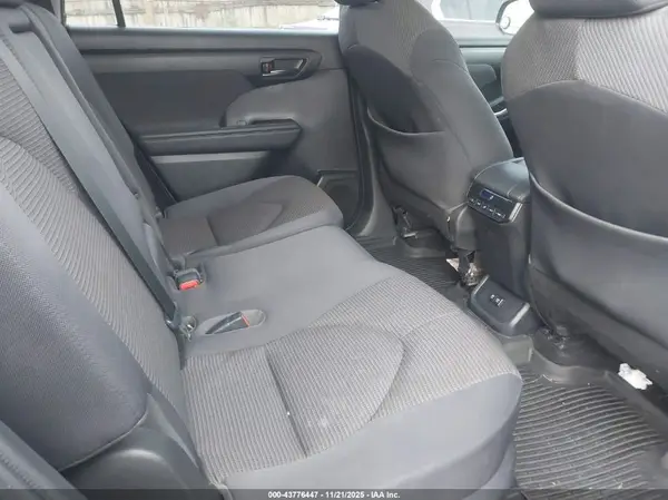 5TDCZRBH8LS023439 2020 TOYOTA HIGHLANDER - Image 8