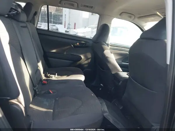 5TDCZRBH9MS136012 2021 TOYOTA HIGHLANDER - Image 8