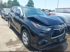 5TDCZRBH9NS561117 2022 TOYOTA HIGHLANDER