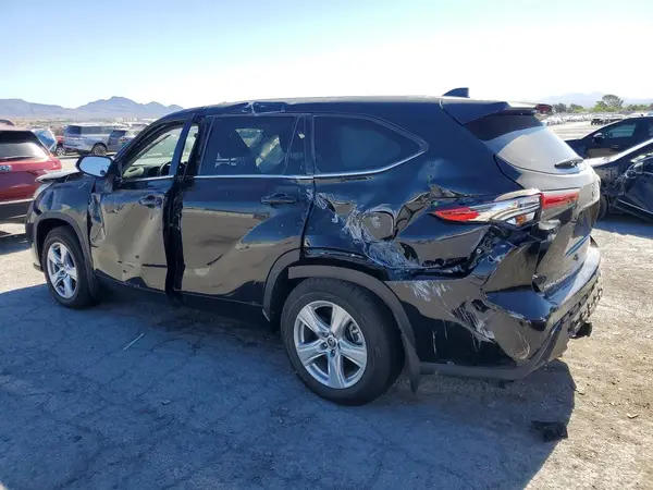 5TDCZRBH9NS580797 2022 TOYOTA HIGHLANDER - Image 2
