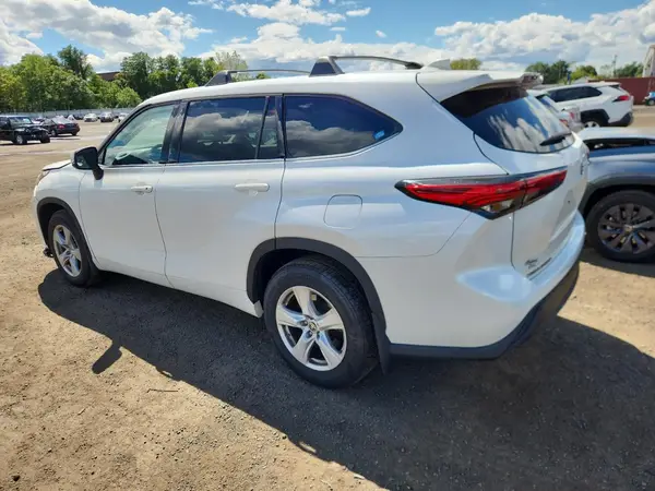 5TDCZRBHXMS101611 2021 TOYOTA HIGHLANDER - Image 2