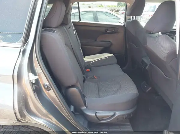 5TDCZRBHXMS142854 2021 TOYOTA HIGHLANDER - Image 8