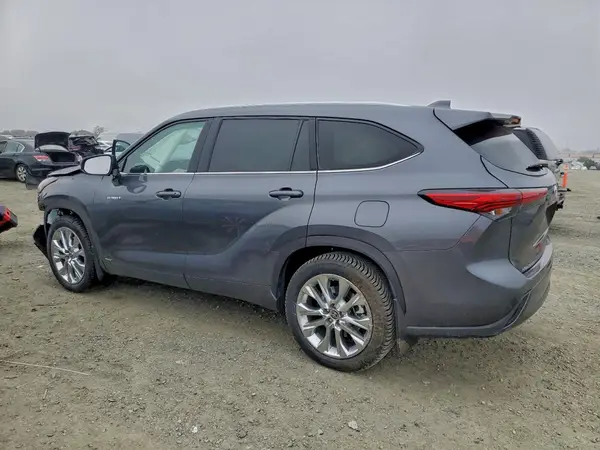 5TDDBRCH0LS011048 2020 TOYOTA HIGHLANDER - Image 2