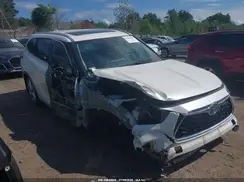 5TDDBRCH1MS520289 2021 TOYOTA HIGHLANDER