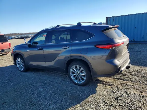 5TDDBRCH1MS524181 2021 TOYOTA HIGHLANDER - Image 2