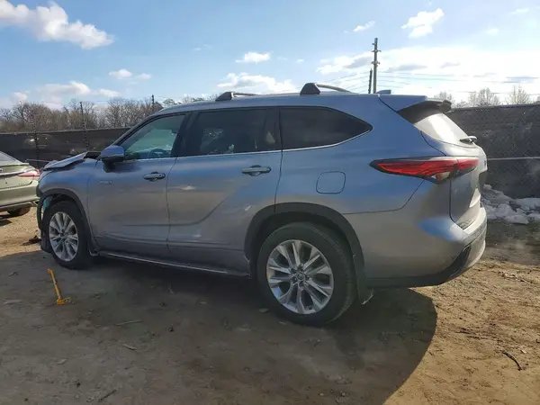 5TDDBRCH2MS017340 2021 TOYOTA HIGHLANDER - Image 2