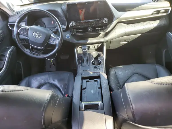 5TDDBRCH3MS521640 2021 TOYOTA HIGHLANDER - Image 8